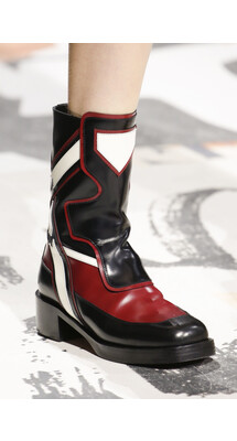 Details Christian Dior , Details Dior Fall 2018 Ready-to-Wear , Детали показа Кристиан Диор , Детали показа Диор осень зима 2018 , Fashion show , неделя моды в Париже , PFW , Мария Грация Кьюри , Mainstyles